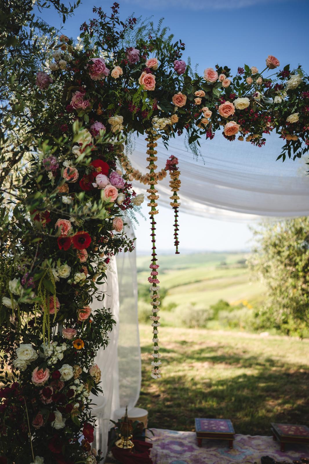 Deepti & Nick Hindu-Greek Wedding in Siena